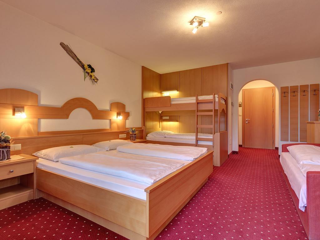 Hotel Gisserhof Ahrntal Δωμάτιο φωτογραφία