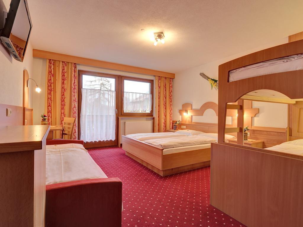 Hotel Gisserhof Ahrntal Δωμάτιο φωτογραφία