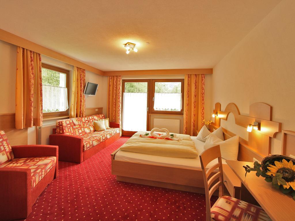Hotel Gisserhof Ahrntal Δωμάτιο φωτογραφία